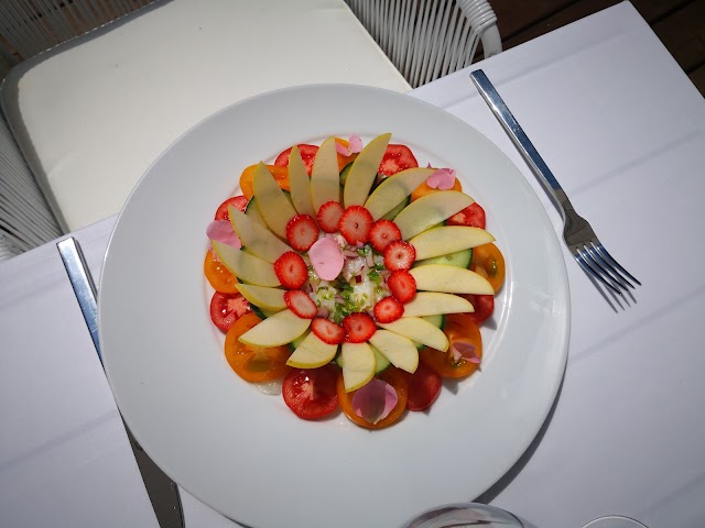 Restaurant White pearl