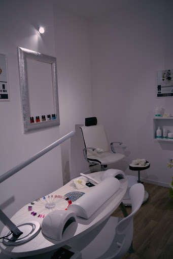 Valentina Masella - Beauty Point Gallery - Italy