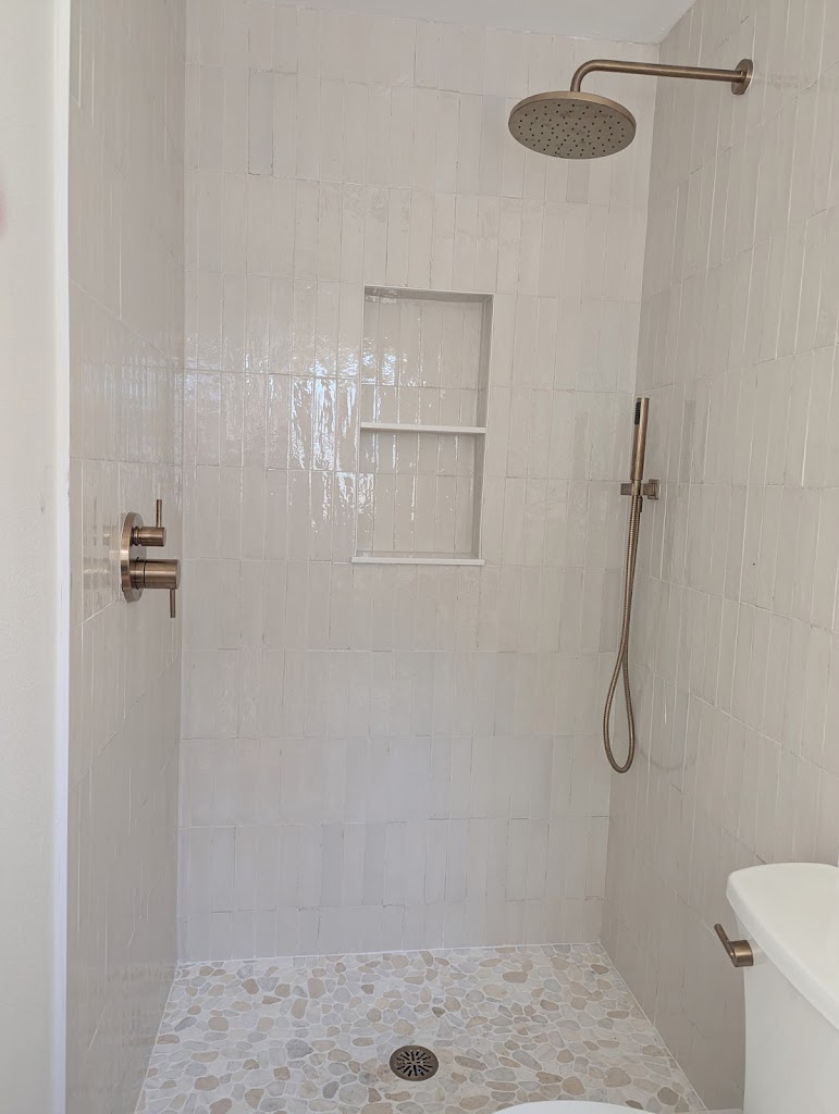 Knott's Plumbing Services - Plumbing Services