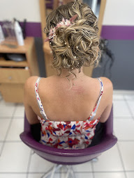 Photo n°19 de L'instant Hair by Noémie à Châteaudun (Salon de coiffure)