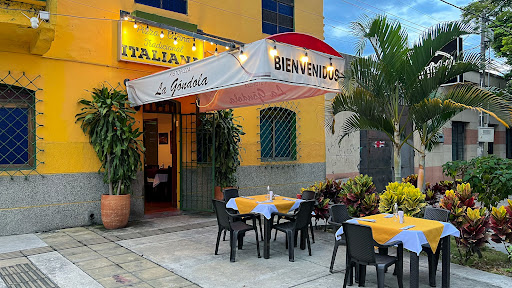 RISTOPIZZA LA GONDOLA TULUA - Restaurantes - Pizzerías - Cocina Tradicional Italiana
