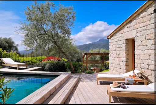 Photo de Les bergeries Alivaccia: Maison de vacances avec piscine, idéal randonnées, proche plage et Porto-Vecchio, Corse-du-Sud à Figari (20114)