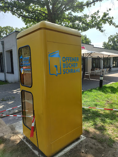 Offener Bücherschrank im Marienviertel Gallery - Germany
