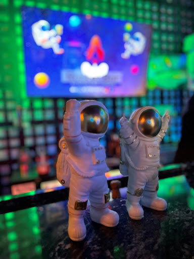 The Rocket Bar - Visual