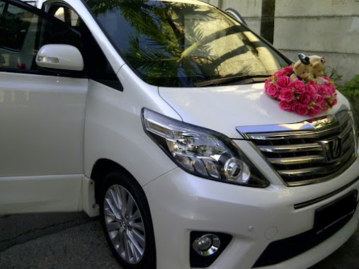 Tempat Sewa Mobil Pengantin, Rental Mobil Mewah Syafira Rent Car, Author: aura wedding car