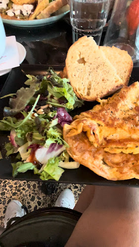 6 Café-Bistro - Καφετέρια