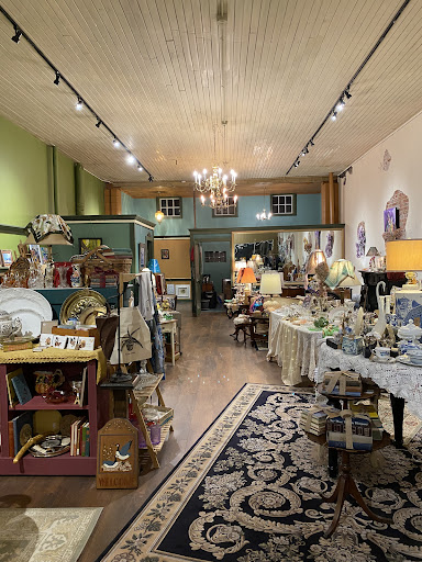 Willow Gentile Studio & Gallery - Thumbnail