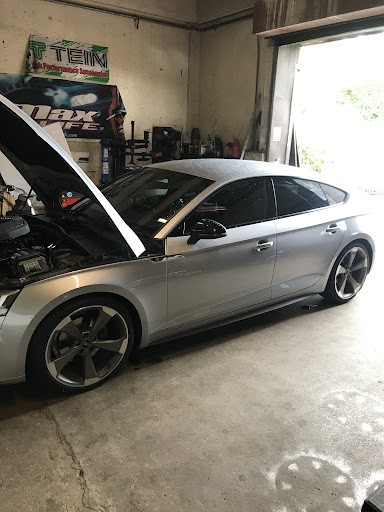 R E Performance Centre - Visual