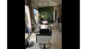 Photo n°16 de CMC Coiffure Mode Conseil à Oloron-Sainte-Marie (Bijouterie fantaisie)