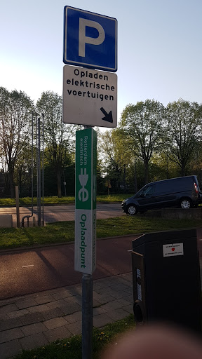 Rotterdam elektrisch oplaadpunt - Thumbnail
