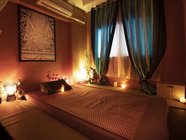 Erawan Thai Massage - Asakusa Temple,Tokyo (エラワンタイ古式マッサージー浅草)