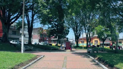 Photos of Jorge Eli&eacute;cer Gait&aacute;n Park