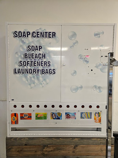 Oak Tree Village Laundry Gallery - United States