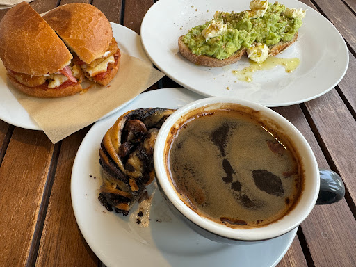 Tahuna Breakfast Club - Thumbnail