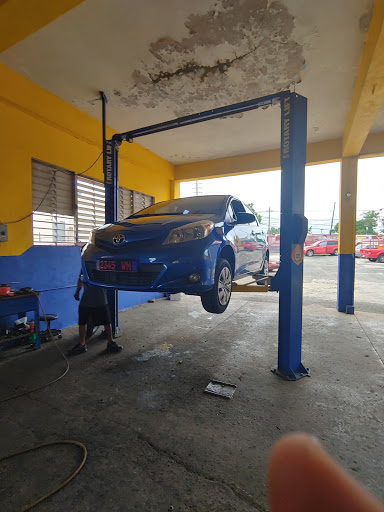 Garage Sánchez - Thumbnail