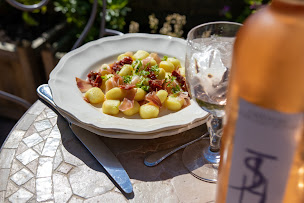 Photo n°4 de Mazet de Tourrettes - Maison d'hôtes de charme et Gîte avec piscine naturelle, proche plage, sur la Côte d'Azur, en Provence à Tourrettes-sur-Loup (Piscine)