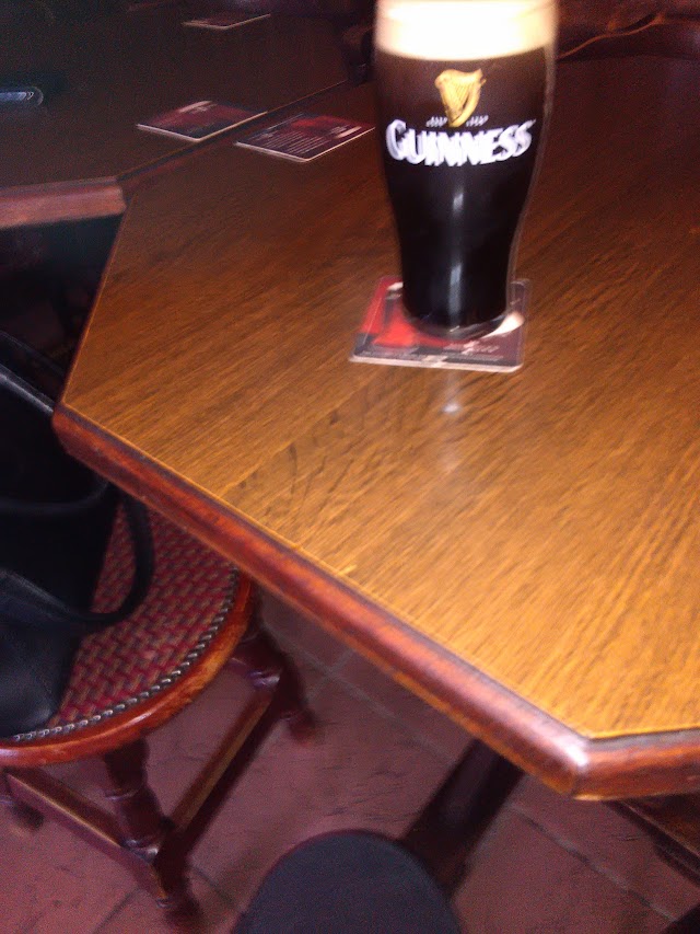 Gaynors Bar, The Field Bar