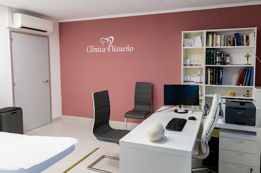 CLÍNICA DENTAL, MAXILOFACIAL Y ESTÉTICA RISUEÑO - Thumbnail