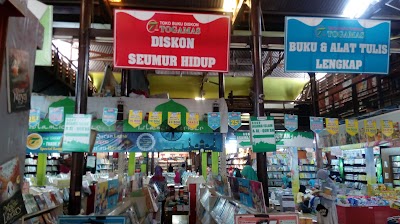 Photos of Toko Buku Togamas - Affandi