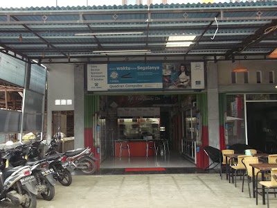 Photos of Quadran Komputer