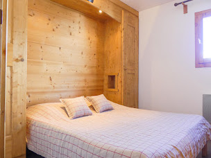 Photo n°6 de Agence Immobilière Méribel | Agence Saulire - locations vente à Les Allues (Appartement de vacances)