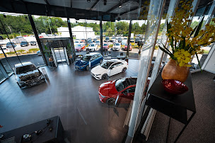 Photo n°34 de SAGA Mercedes-Benz - Challans à Sallertaine (Vendeur de voitures d'occasion)