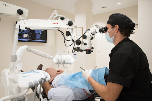 Clínica Doctor Acedo | Clínica Dental en Sevilla