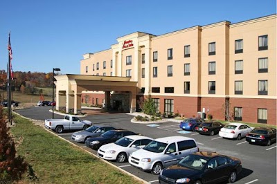 Photos of Hampton Inn & Suites Sevierville @ Stadium Drive