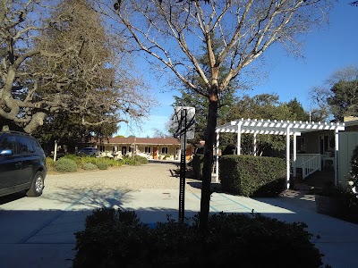 Photos of Meadowlark Inn