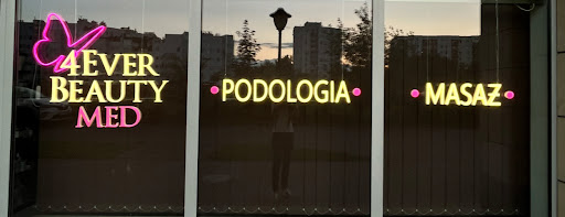 4ever Beauty Cosmetology MED, Podiatry, Massage