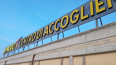 Photos of Reception Center Landing srl unip.