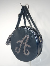 Photo n°18 de L'atelier du cuir à Saint-Vallier (Fabricant de maroquinerie)