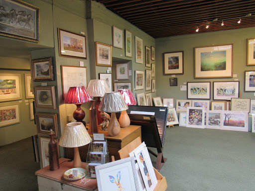 Classic Picture Frames - Visual
