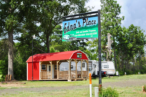Edna's Place - Visual