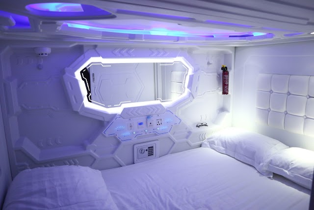 Riccarton Capsule Hotel