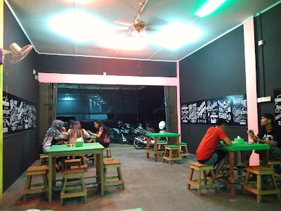 Photos of Laksamana Cafe & Bakery