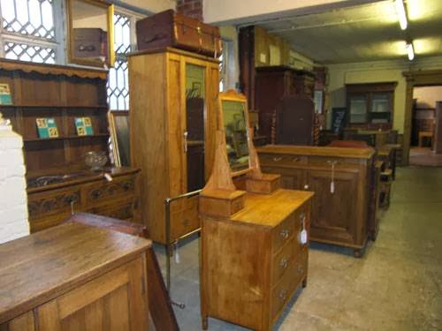 Whatnot Antiques and Collectables - Thumbnail