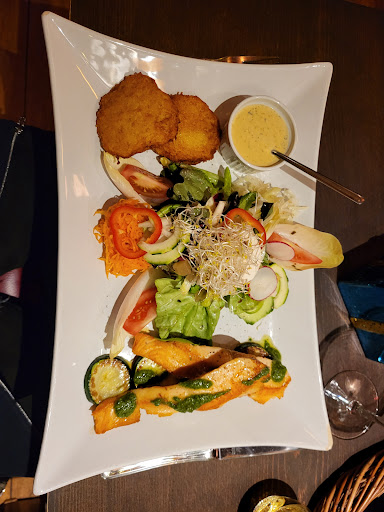 Restaurant & Weinstube Rolandsburg - Thumbnail
