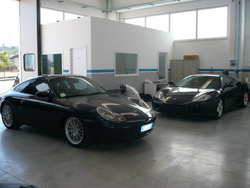 Carrozzeria New Car Snc Di Angelini S. Marcone D - Thumbnail