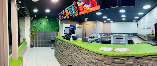 Photo 5 - Pizzaland conches