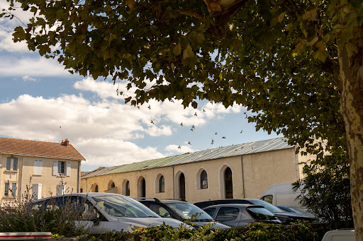 Parking Place Cacaud - Thumbnail