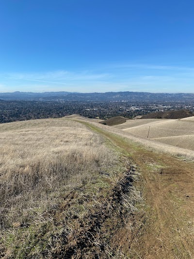 Paraiso Trail Head