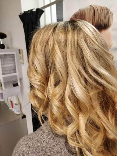 IVALDI Hair Studio - Thumbnail