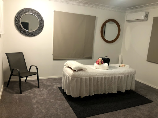 Golden Lotus Massage - Aspley Gallery - Australia