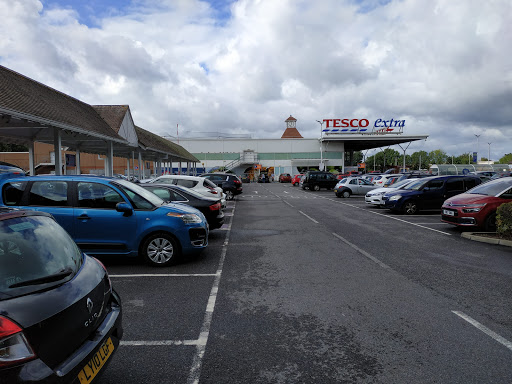 Car Park - Tesco Extra Sunbury - Thumbnail