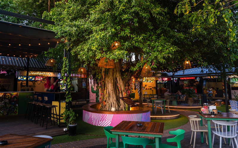 Banyan Market: 10 restaurants under the Magic Tree