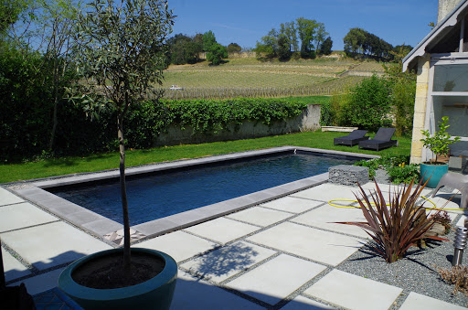 Photo de PISCINES ET JARDINS BRONDEAU à Saint-Émilion (33330)