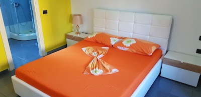 Orange Villa Hostel