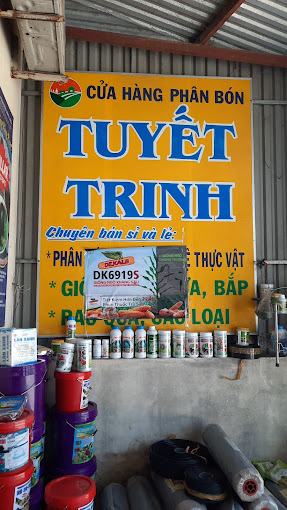 Cửa Hàng Phân Bón Tuyết Trinh