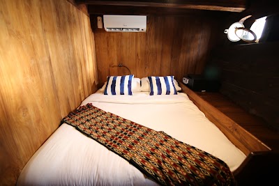 Photos of Komodo Escape Head Office